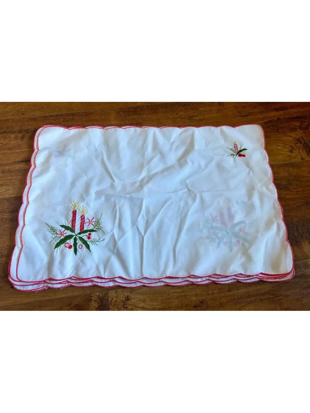 Set of 8 Vintage Embroidered Cloth Napkins (7 rectangle 1 square) Candles Berry